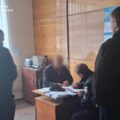 Понад 1,18 мільйона гривень збитків та забруднення земель на Тлумаччині: посадовцю селищної ради повідомили про підозру