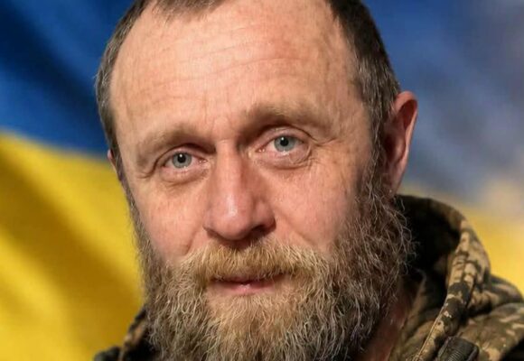 Надвірнянщина прощається із загиблим на Сумському напрямку старшим солдатом Андрієм Ткачем